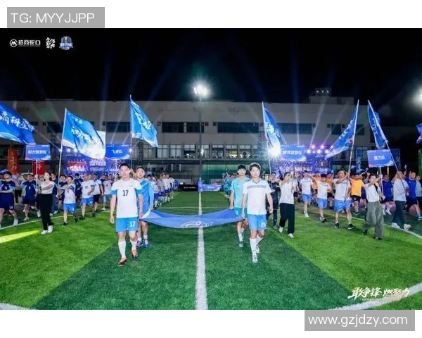 当代足坛巨星同场竞技展现技艺切磋火花四射争锋绿茵舞台 当代足坛巨星同场竞技展现技艺切磋火花四射争锋绿茵舞台