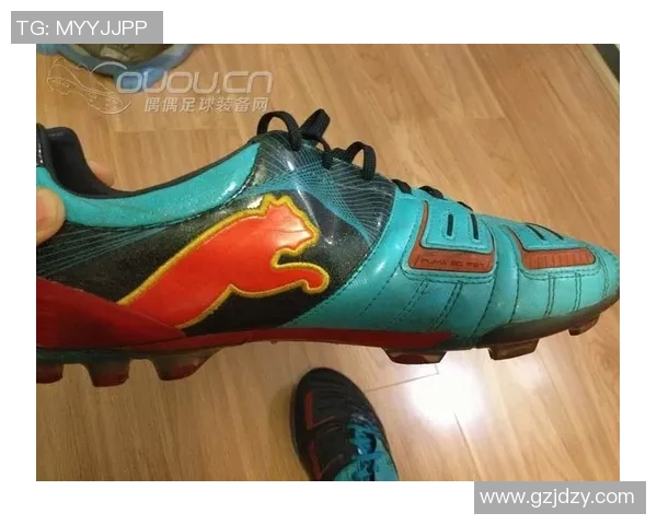 球星们纷纷穿上暗煞足球鞋 助力比赛中的速度与力量彰显